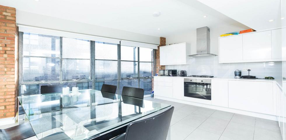 			3 Bedroom, 1 bath, 1 reception Maisonette			 EAGLE HOUSE-EAGLE WHARF ROAD, OLD STREET-SHOREDITCH